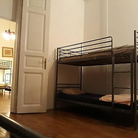 Eastern Station Backpackers Vandrerhjem *